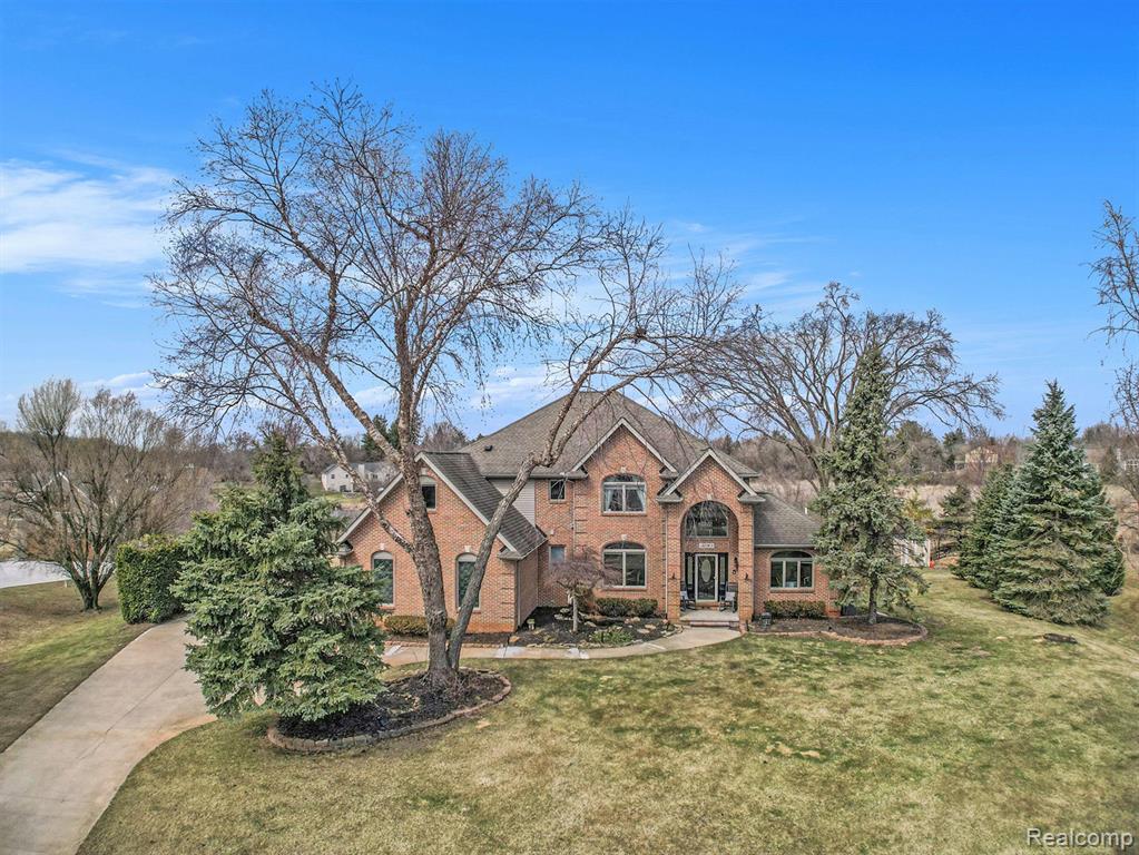 490 Hunters Crest Drive, Saline, MI 48176 — Photo 3