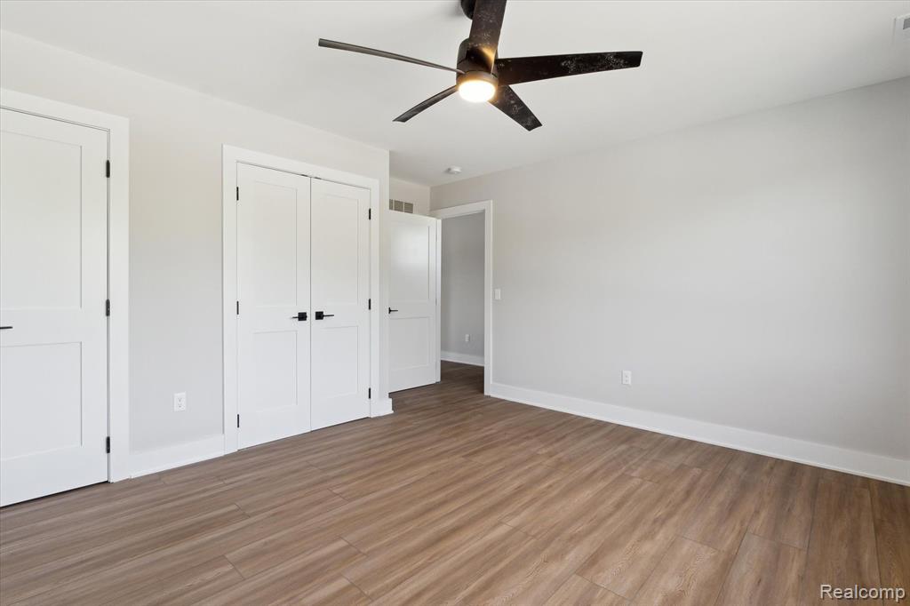 45518 JEFFERSON Avenue, Chesterfield, MI 48047 — Photo 41