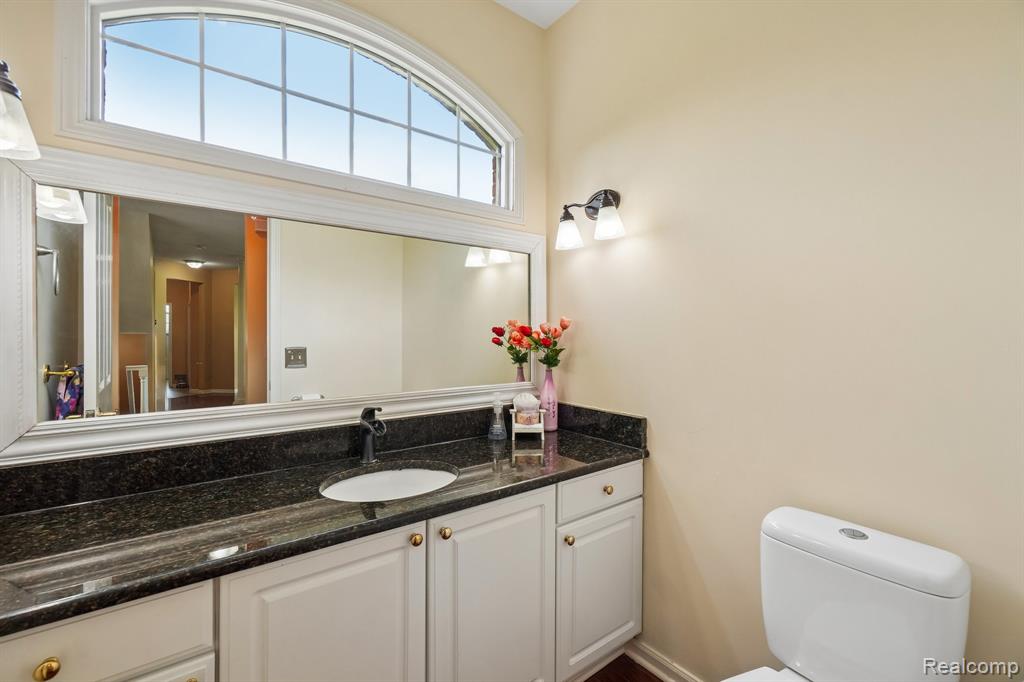 45896 Lathum Drive, Novi, MI — Photo 15