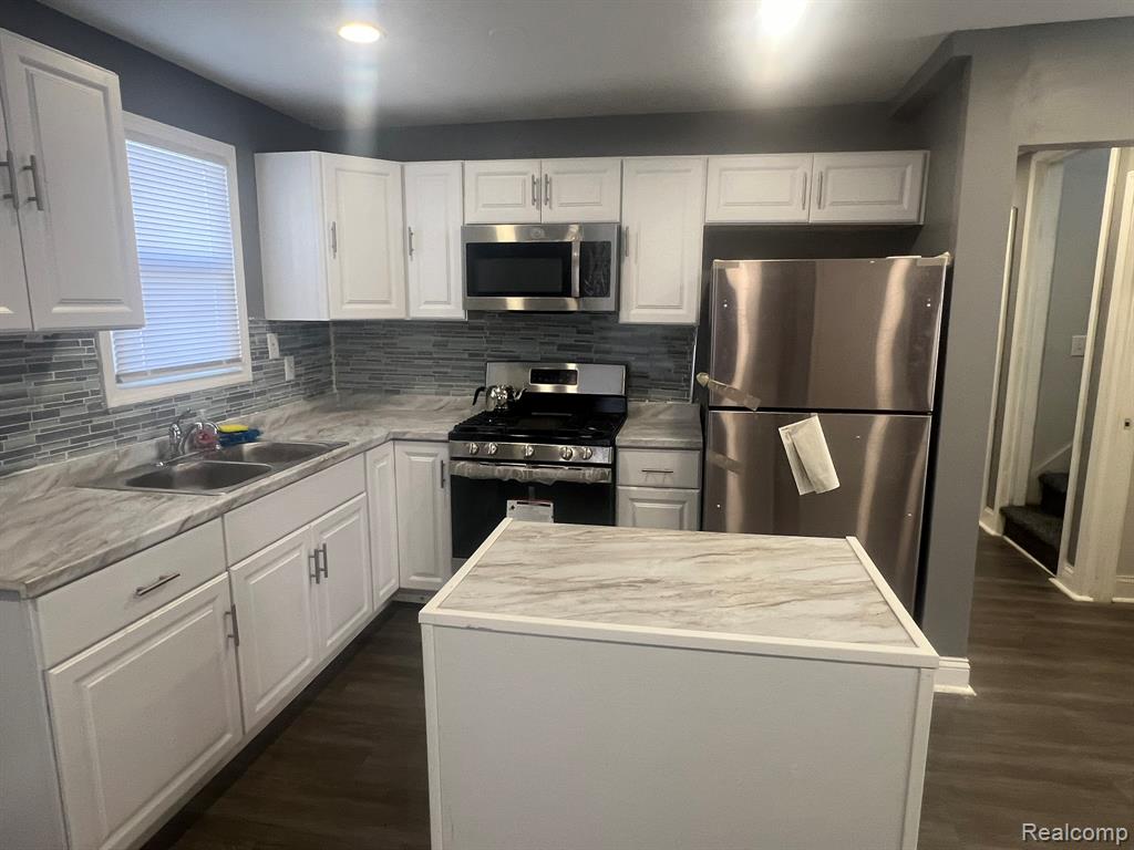 8680 Stahelin Avenue, Detroit, MI 48228 — Photo 6