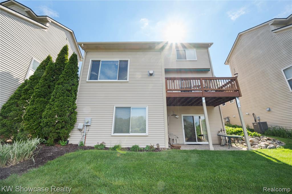 727 Mill Pointe Drive, 16, Milford, MI 48381 — Photo 47