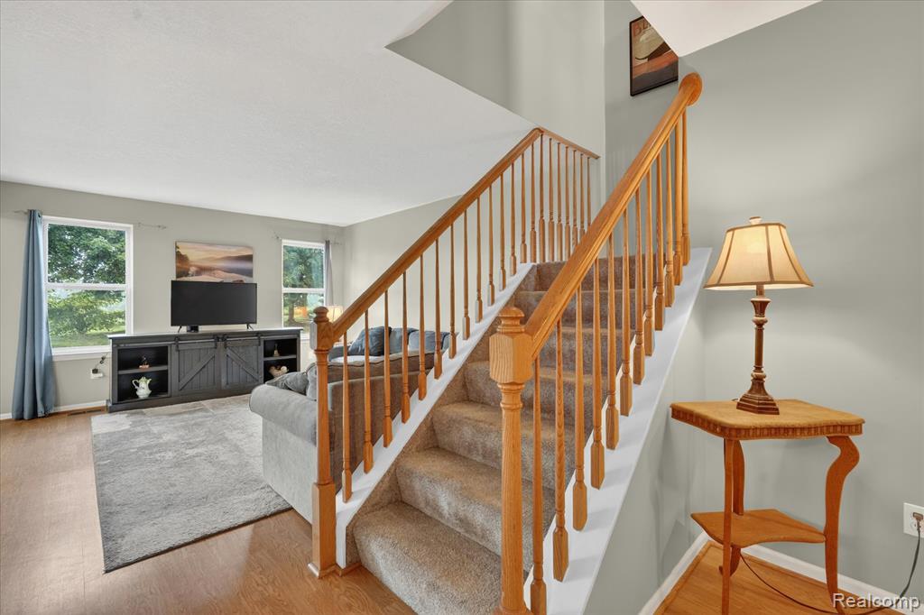 456 Lilly View Court, Howell, MI 48843 — Photo 15