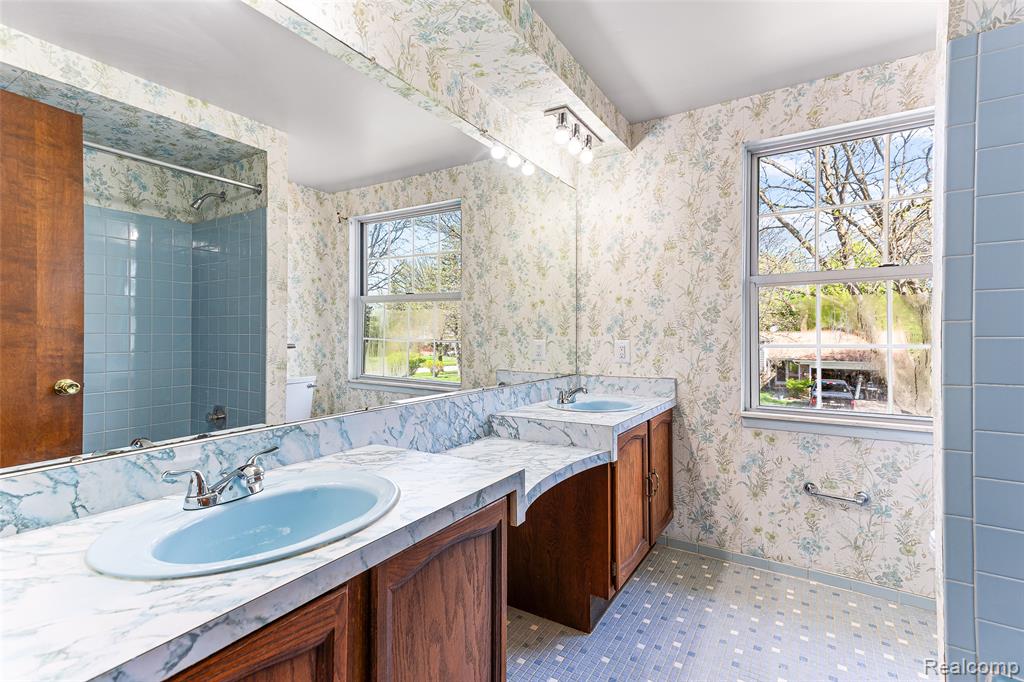 46323 Gainsborough Drive, Canton, MI 48187 — Photo 30