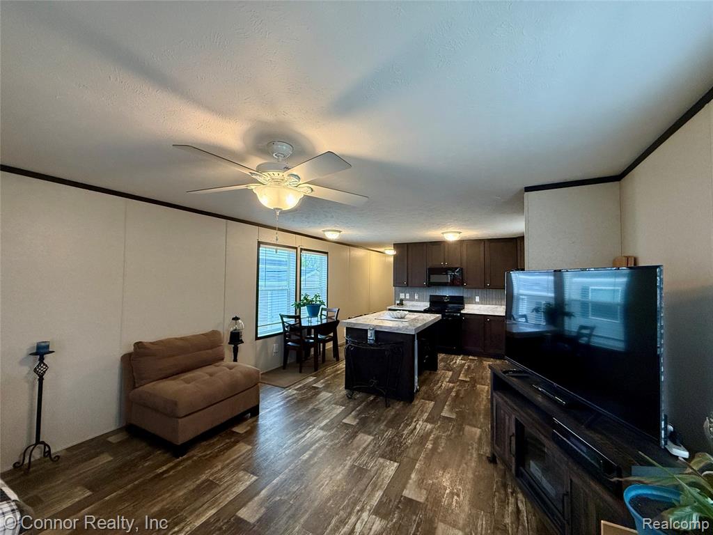 269 Westbrook Court, Port Huron, MI 48060 — Photo 2