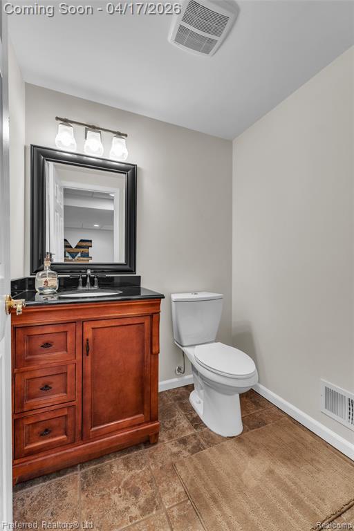 8560 Vista Court, Westland, MI — Photo 57