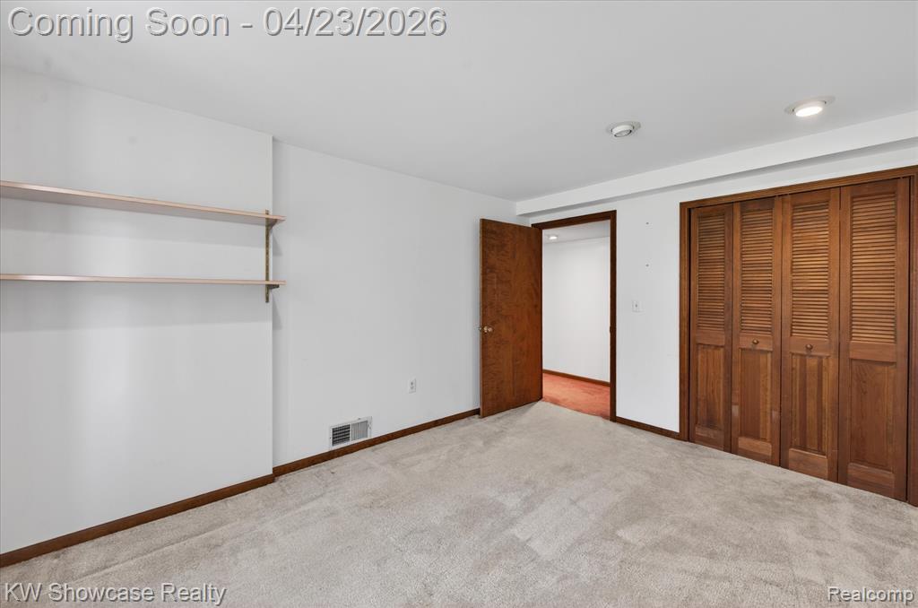 1584 Chanticlair Circle, Wixom, MI 48393 — Photo 35