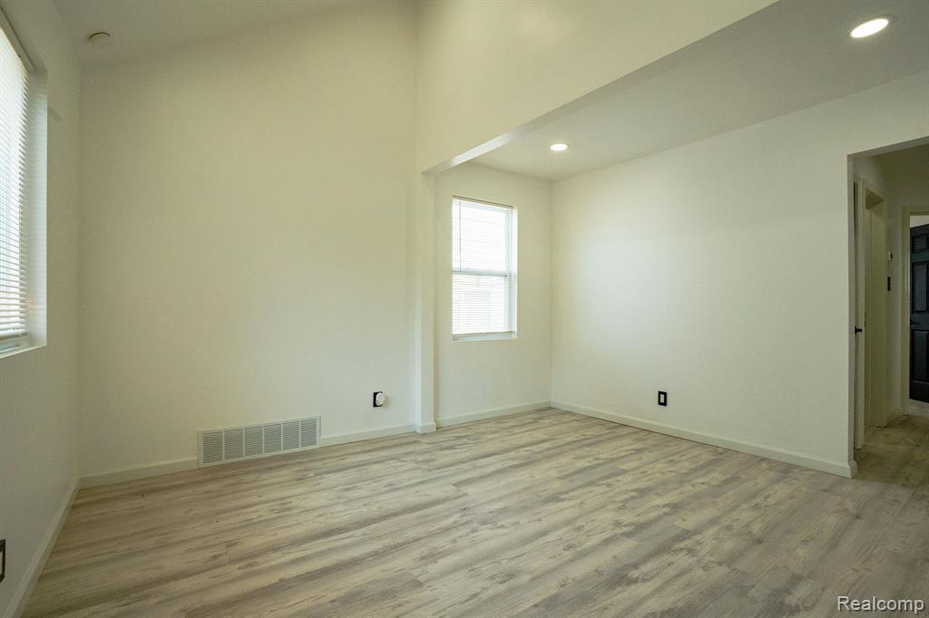 8068 Patton Street, Detroit, MI 48228 — Photo 8
