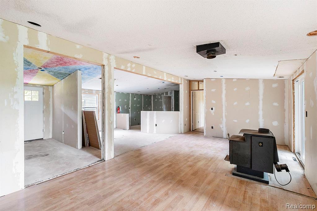 1015 Old Leake Court, Holly, MI 48442 — Photo 4