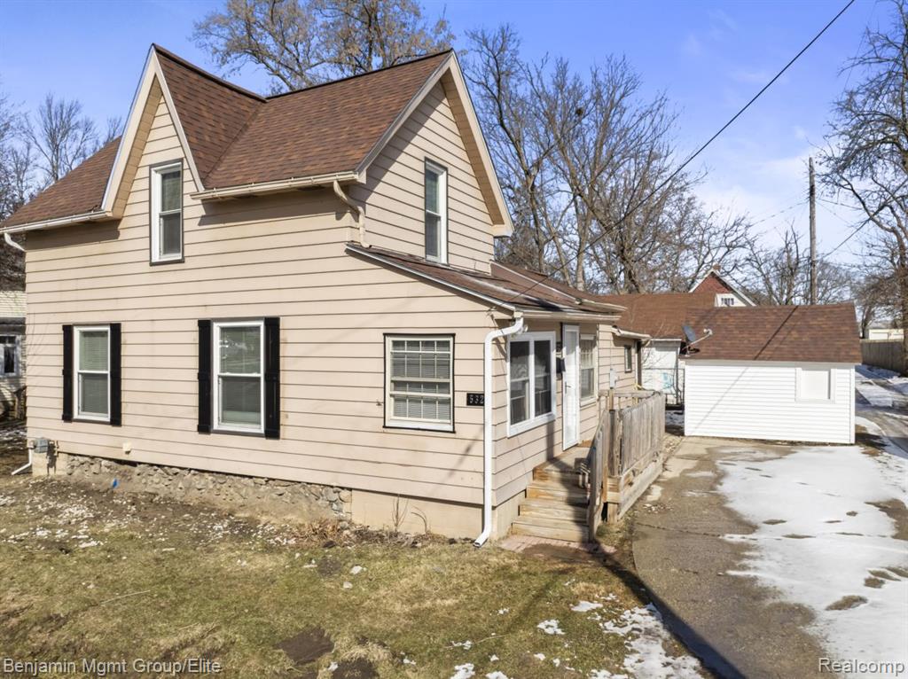 532 Fox Street, Lapeer, MI 48446 — Photo 2