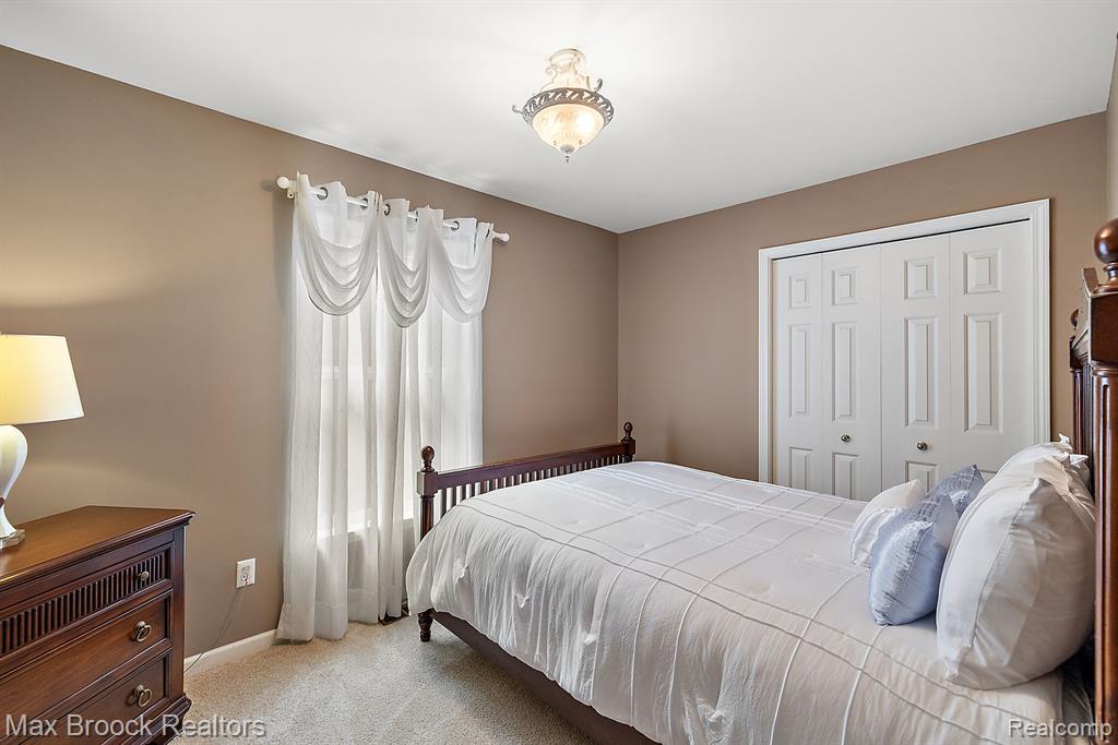 4536 SEDONA Drive, Clarkston, MI 48348 — Photo 25