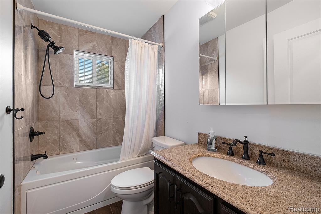12147 Torrey Road, Fenton, MI 48430 — Photo 11