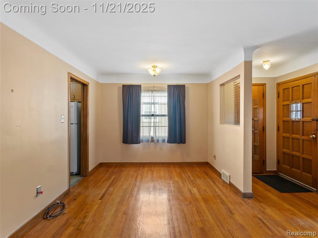 9831 Seltzer Street, Livonia, MI 48150 — Photo 7