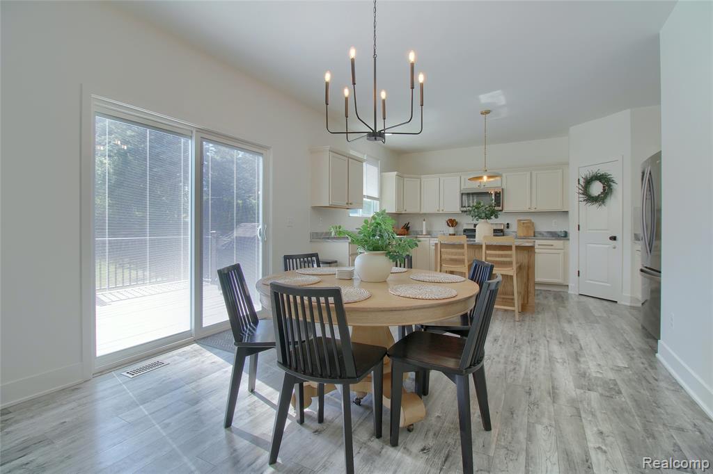 30932 Asbury Hill Drive, New Hudson, MI 48165 — Photo 11