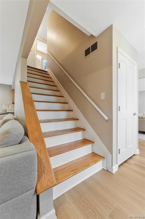 44453 Albert Drive, Plymouth, MI 48170 — Photo 32