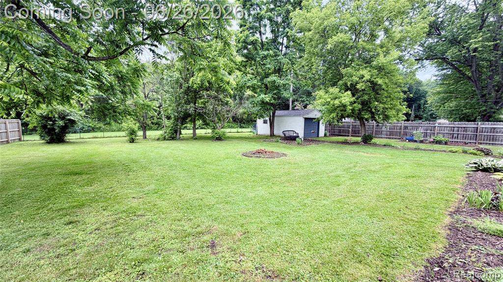 3555 Wilson Drive, Fort Gratiot, MI 48059 — Photo 25