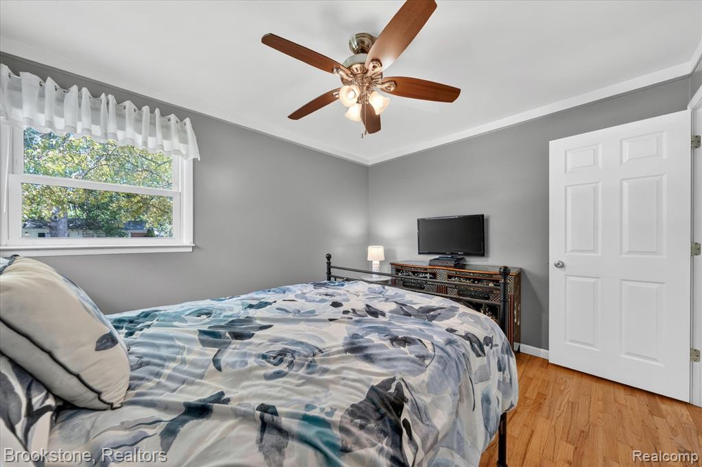 23784 Linne Street, Clinton Twp, MI 48035 — Photo 22