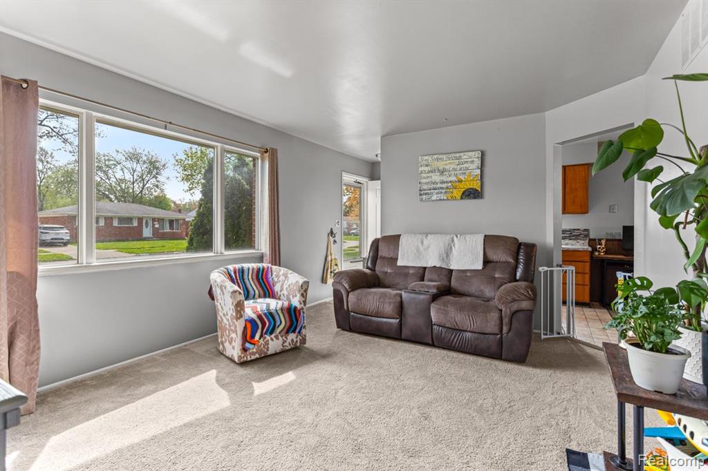 9834 DUDLEY Street, Taylor, MI 48180 — Photo 4