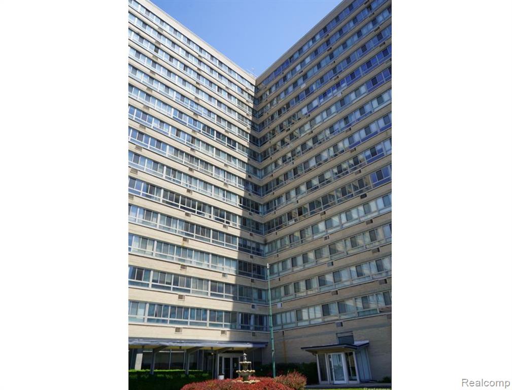 8900 E JEFFERSON Avenue, 420 / 421, Detroit, MI 48214 — Photo 16