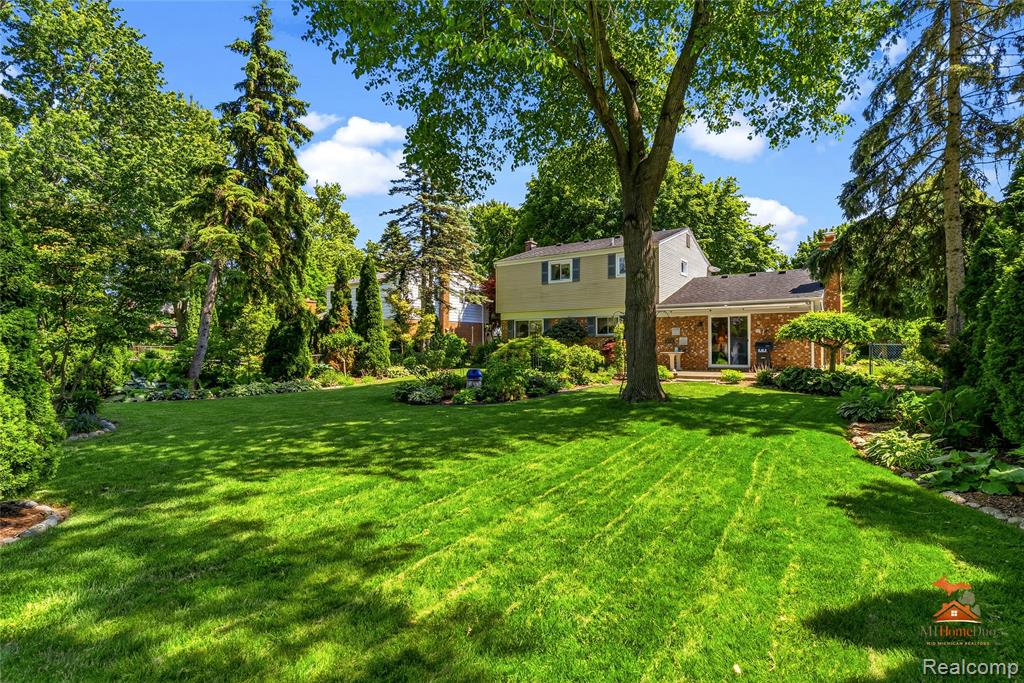 495 Springbrook Crescent, Saline, MI 48176 — Photo 33