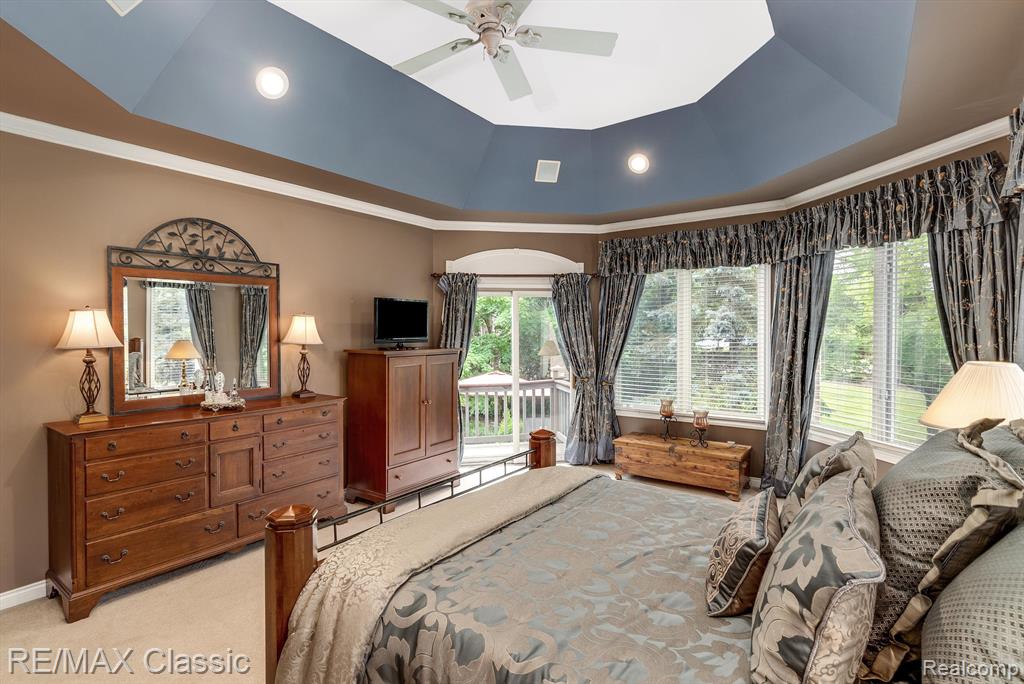 18416 CLAIRMONT Circle E, Northville, MI 48168 — Photo 18