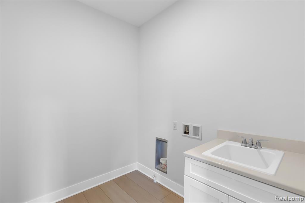5326 Trail Vista Drive, West Bloomfield, MI 48323 — Photo 30