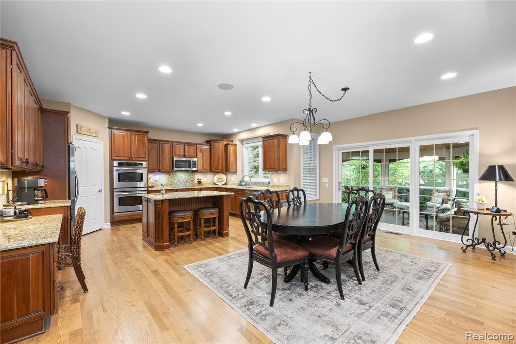 8542 Newbury Court N, Canton, MI 48187 — Photo 20