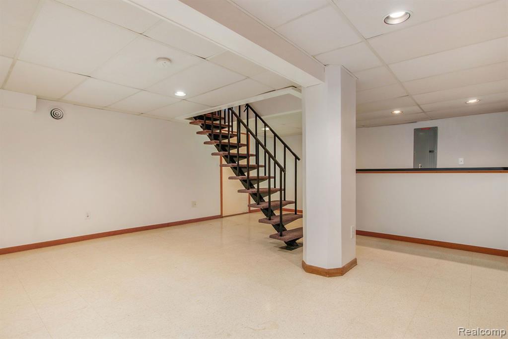 9001 Bergin Road, Howell, MI 48843 — Photo 32