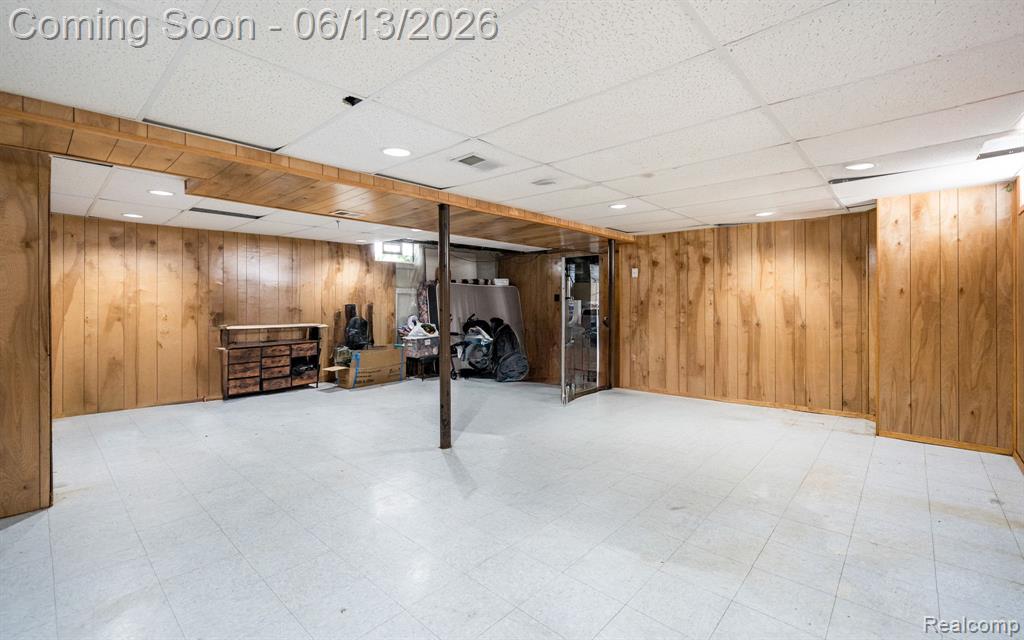 4929 Dudley Street, Dearborn Heights, MI 48125 — Photo 17