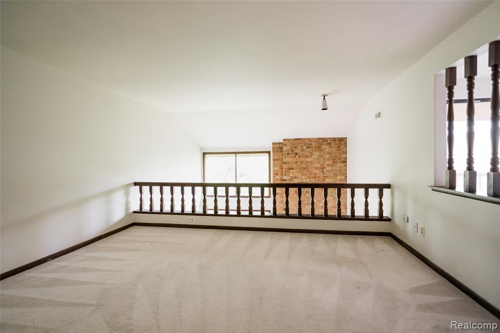 7118 Pebble Park Drive, West Bloomfield, MI — Photo 37