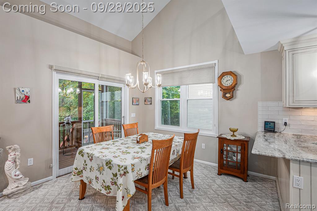 6138 Natures Cove, Grand Blanc, MI 48439 — Photo 9