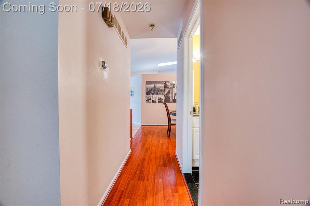 7482 Sheffield, West Bloomfield, MI — Photo 22