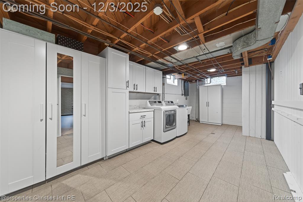 16927 Beverly Road, Beverly Hills, MI 48025 — Photo 31