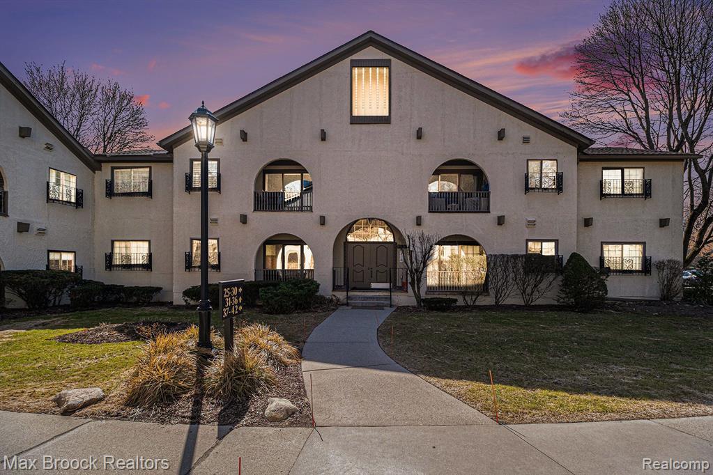 42160 WOODWARD Avenue, 25, Bloomfield Hills, MI 48304 — Photo 18