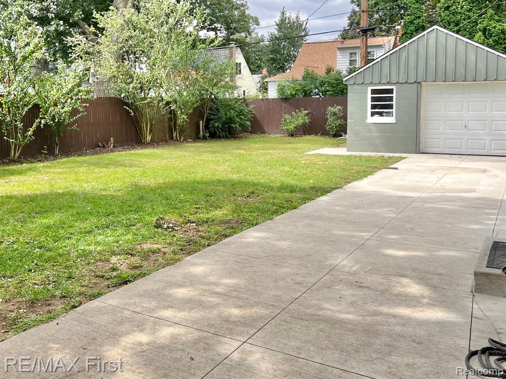 559 Gardendale Street, Ferndale, MI 48220 — Photo 41