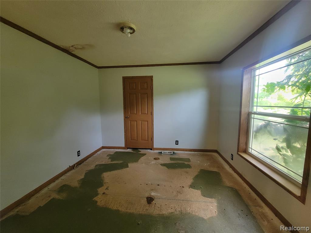 7950 S Huron River Drive, South Rockwood, MI — Photo 10