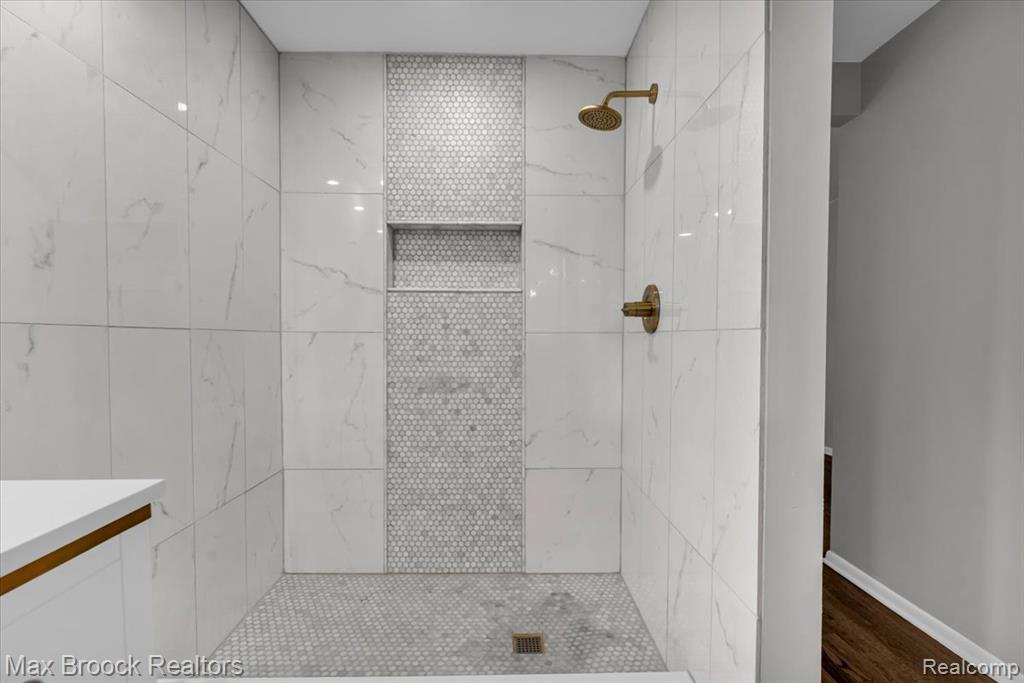 466 Rolling Rock Road, Bloomfield Hills, MI 48304 — Photo 24