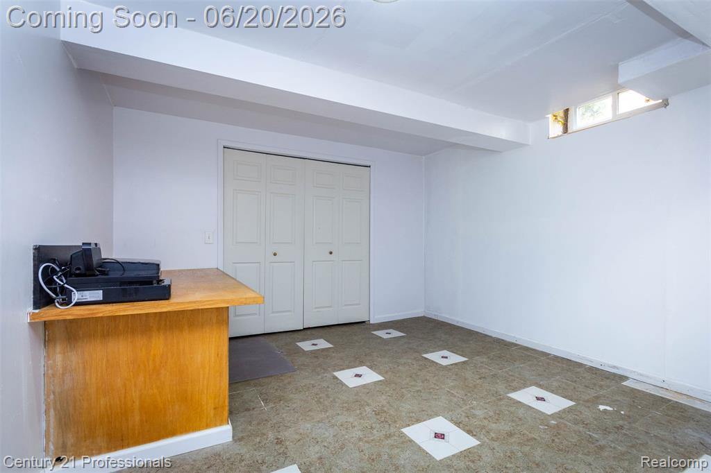 6241 Smithfield Drive, Troy, MI 48085 — Photo 43