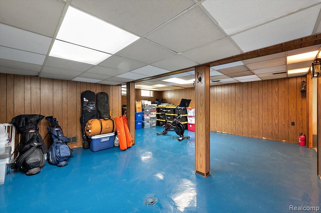 910 W Oakridge Street, Ferndale, MI 48220 — Photo 39