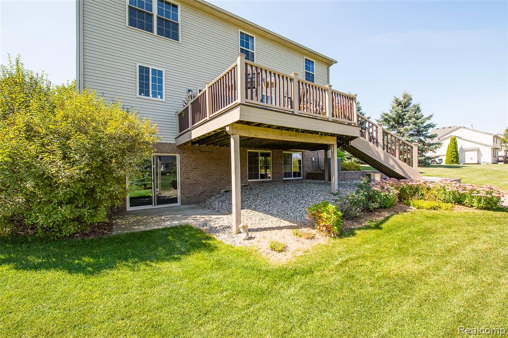58740 Carriage Lane, South Lyon, MI 48178 — Photo 24