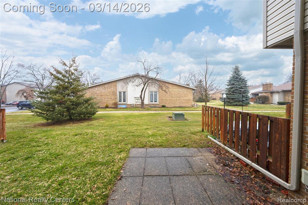 90 Willow Way, Waterford, MI 48328 — Photo 32