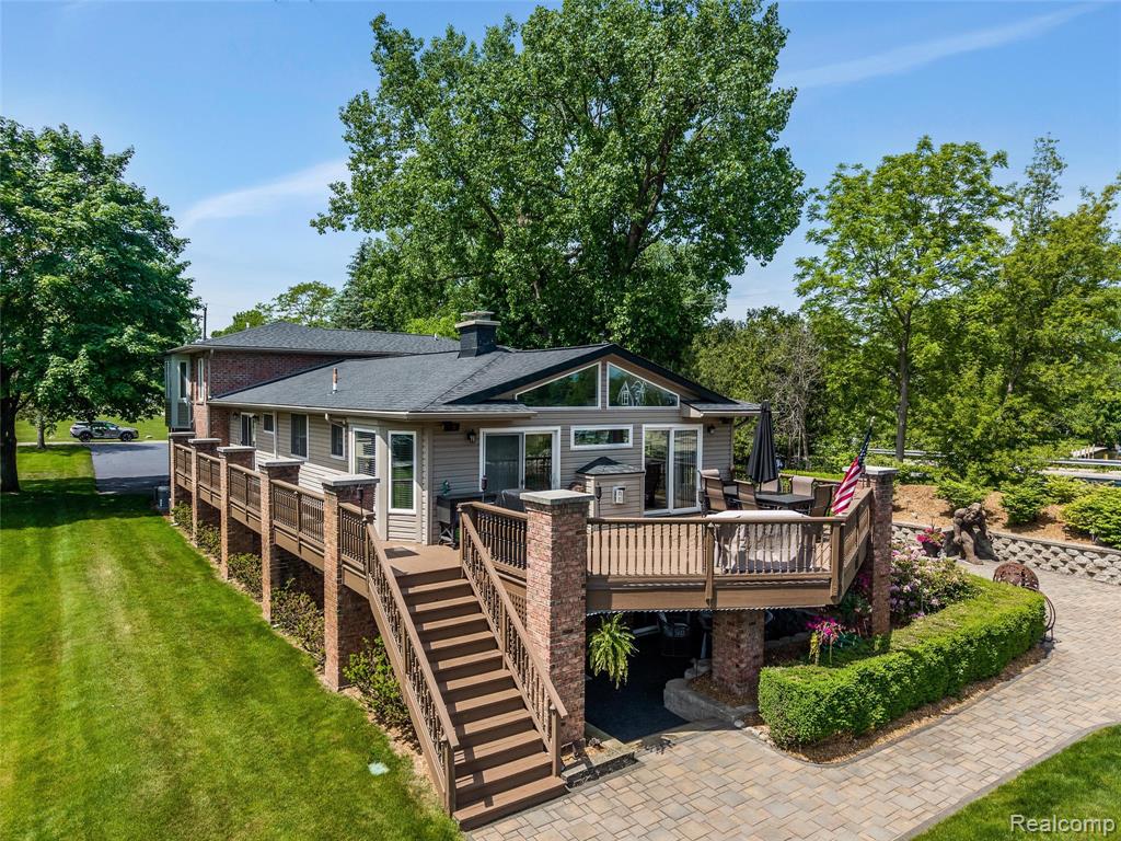 8950 Riverview, Pinckney, MI 48169 — Photo 47