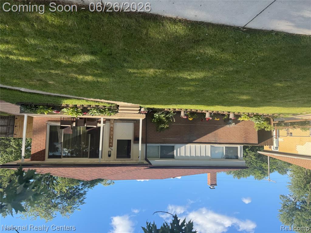 1624 Knowles Street, Ypsilanti, MI 48198 — front exterior