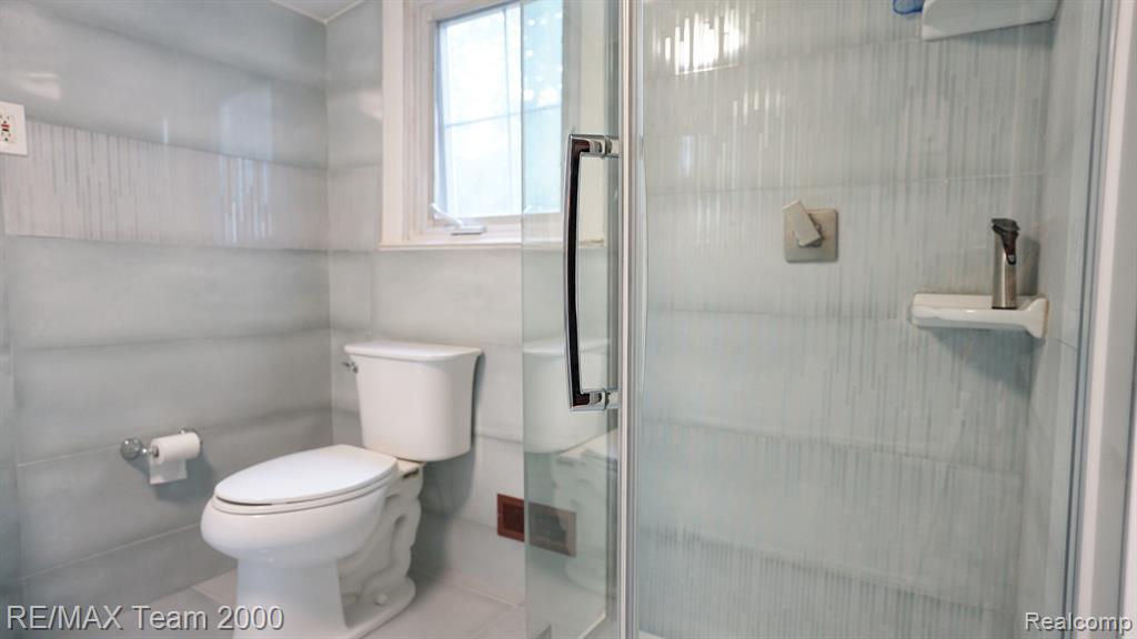 3 BOONE Lane, Dearborn, MI 48120 — Photo 28