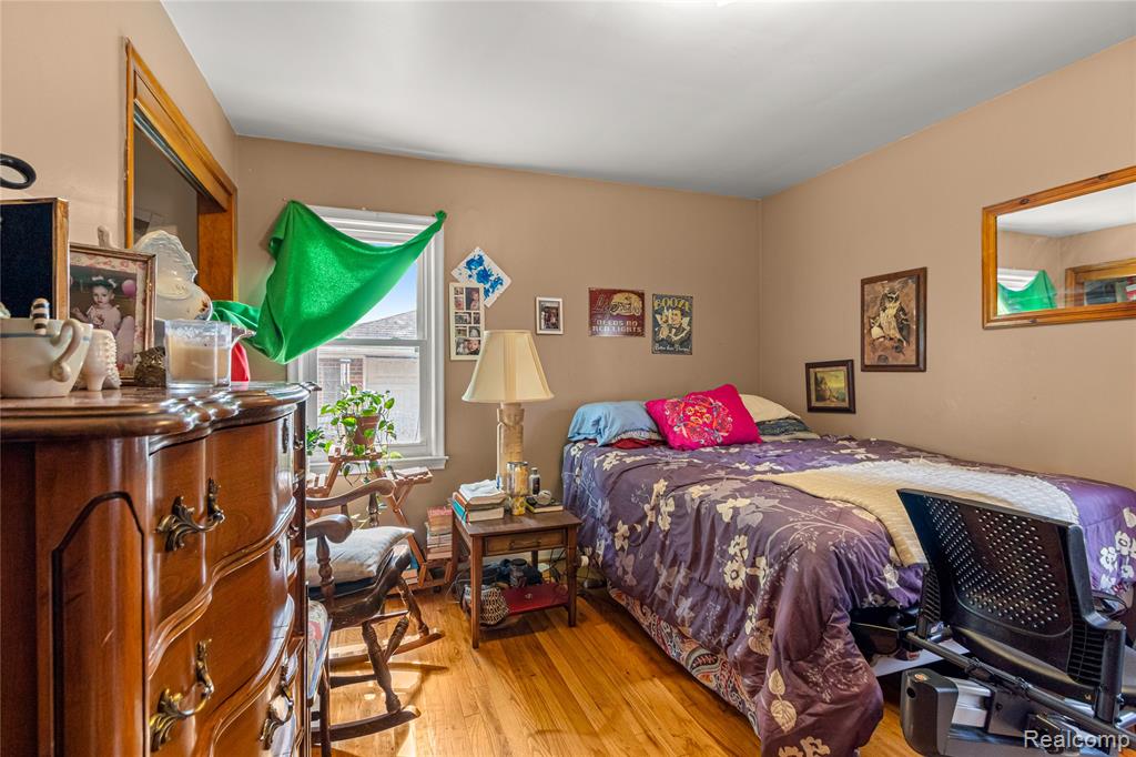 8174 Helen, Center Line, MI 48015 — Photo 12