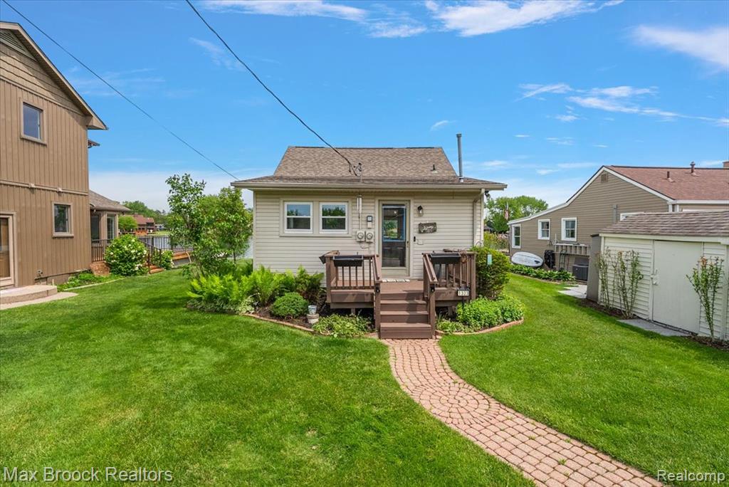 1323 Castlewood Drive, White Lake, MI — Photo 18