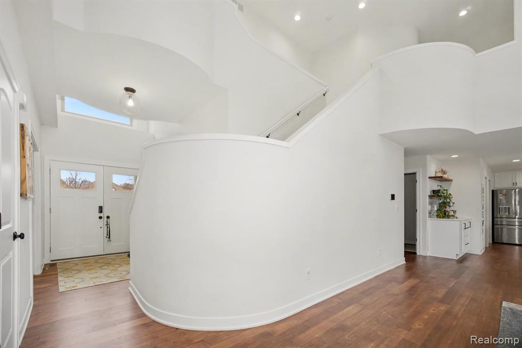 1717 Foxdale Lane, Ann Arbor, MI 48108 — Photo 4