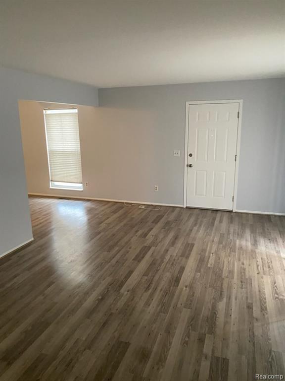 24731 Meadow Lane Lane, 42, Harrison Township, MI — Photo 4