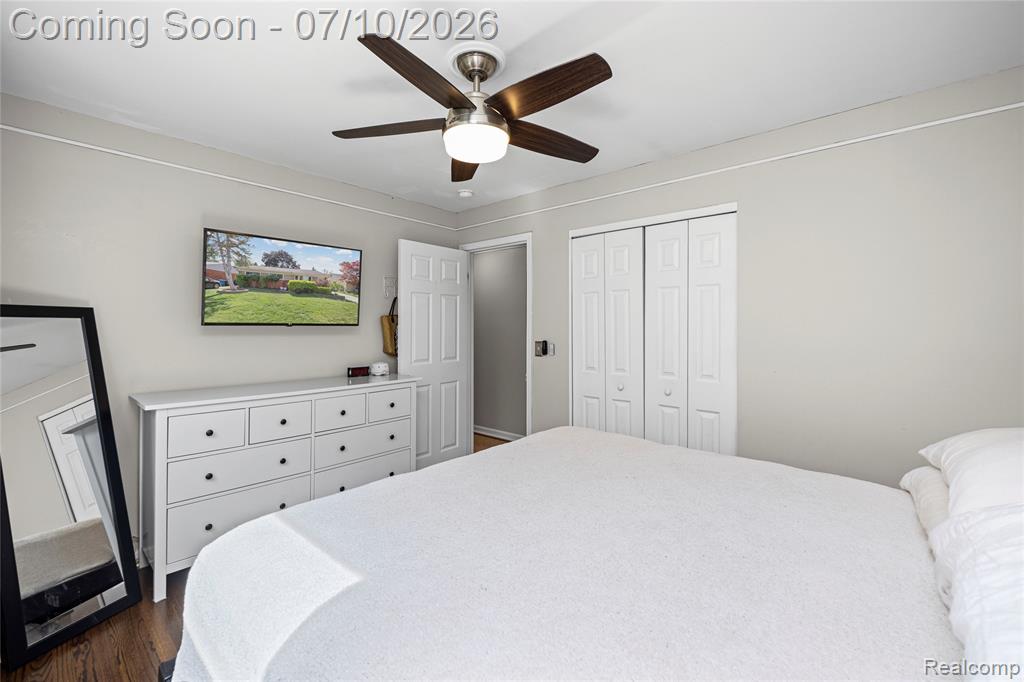 8561 Liberty Boulevard, Westland, MI — Photo 22