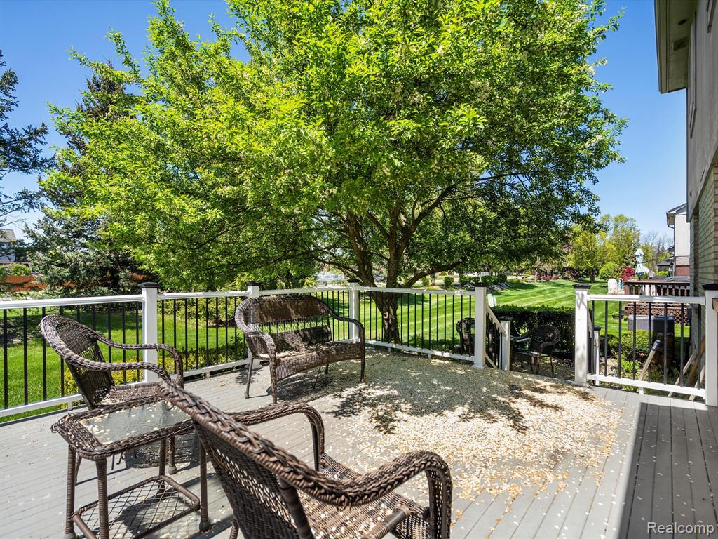 46311 BENTLEY Circle W, 51, Macomb, MI 48044 — Photo 3