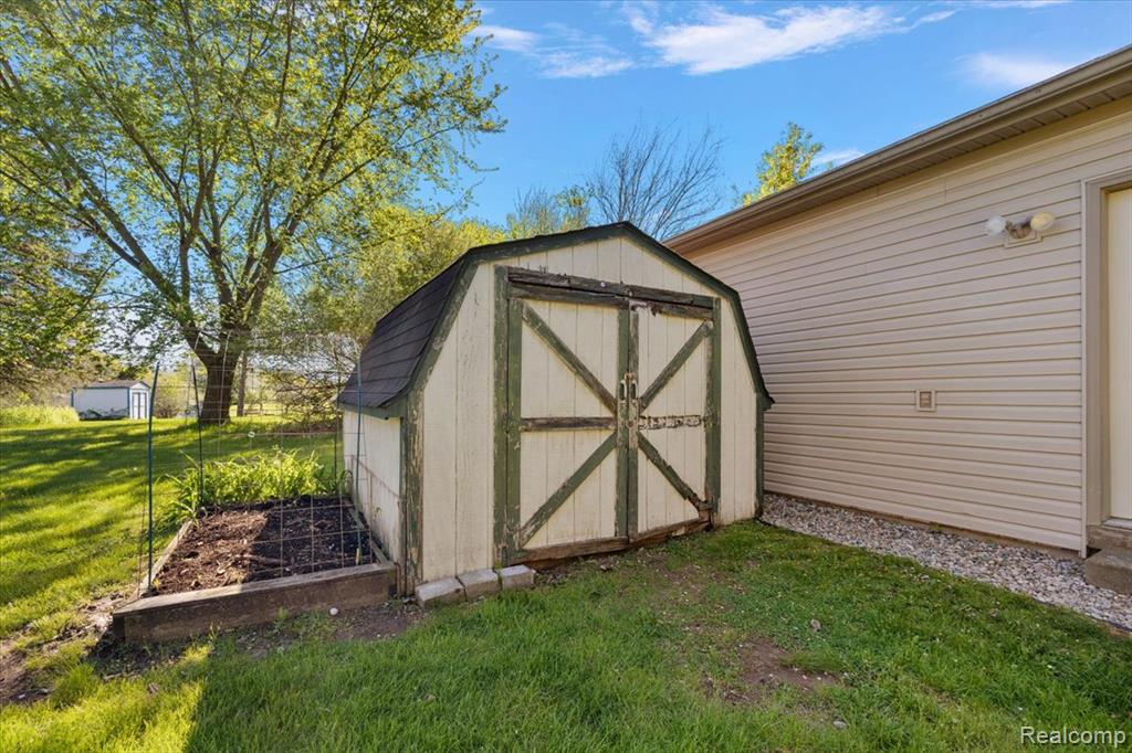 1081 Eagle Nest Drive, Rochester, MI 48306 — Photo 50